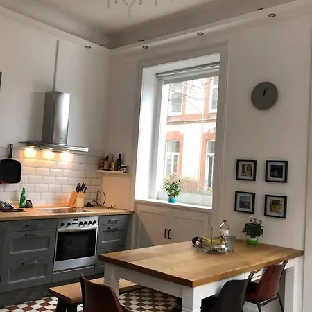 Grosszuegige 185M2-Altbauwohnung In Bestlage 7Zimmer-2Baeder-2Kuechen-2Wcs Hamburg Exterior photo