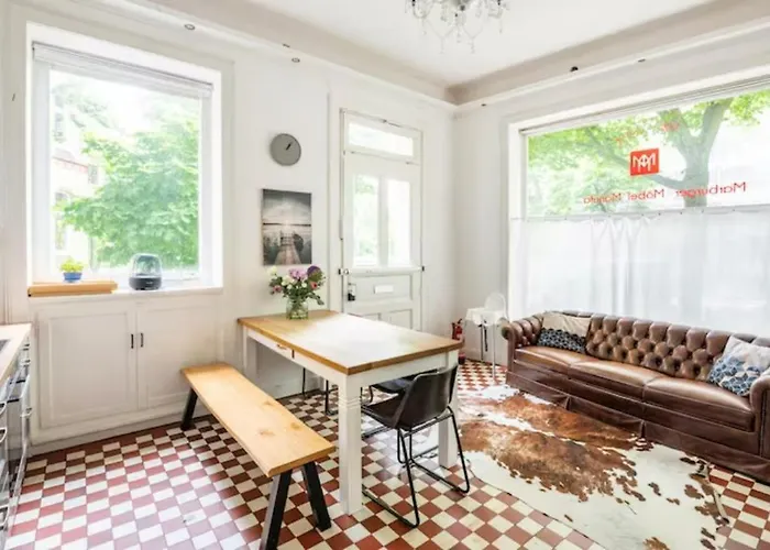 Grosszuegige 185M2-Altbauwohnung In Bestlage 7Zimmer-2Baeder-2Kuechen-2Wcs