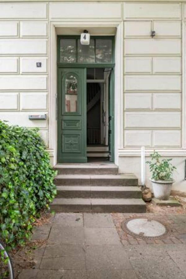 Appartamento Grosszuegige 185m2-altbauwohnung In Bestlage 7zimmer-2baeder-2kuechen-2wcs *