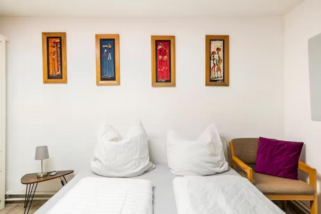 Appartamento Grosszuegige 185m2-altbauwohnung In Bestlage 7zimmer-2baeder-2kuechen-2wcs *